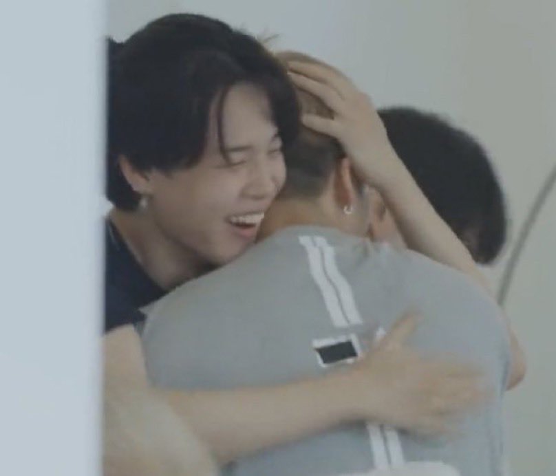 jksbeee's tweet photo. bts reaching their peak happiness when they are together 

—open the therapeutic thread https://t.co/LYnW8IpXBo