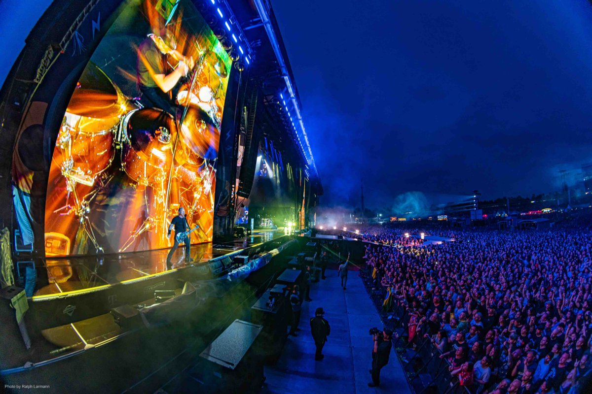 Zum Finale des Download Festivals in Hockenheim heizte Metallica dem Publikum mit einer beeindruckenden Bühnenshow ein. Drei Videoflächen von Screen Visions sorgten für optimale Sicht.

stagereport.de/production/379…