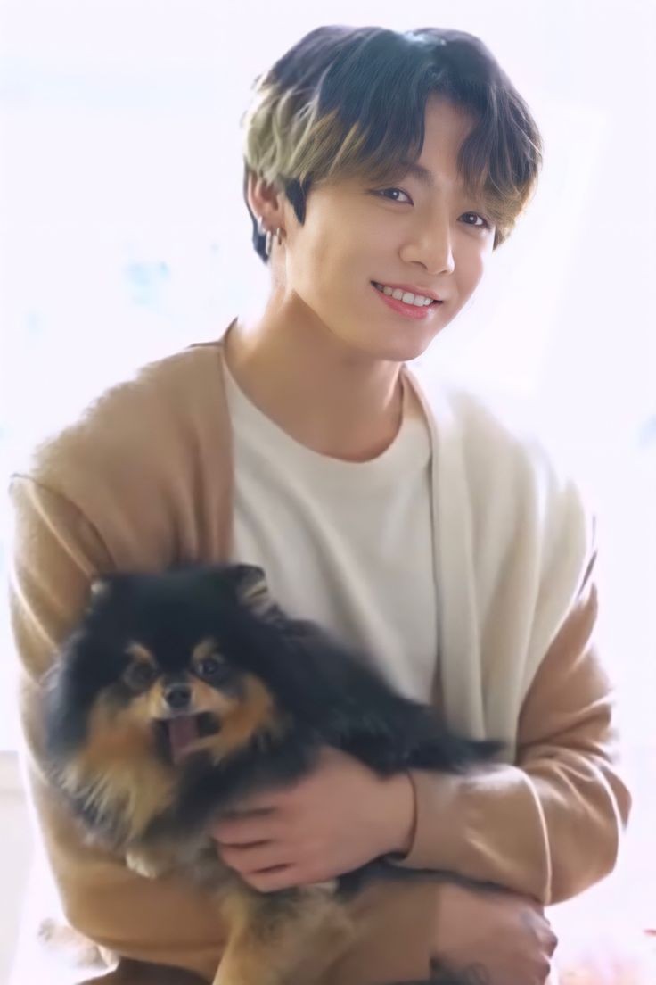 callicoversy's tweet photo. Guess who will be EXTRA happy to see Jeonggukie! #wpky Okay someone else too! ๐คญ https://t.co/lj6JRc1FKc