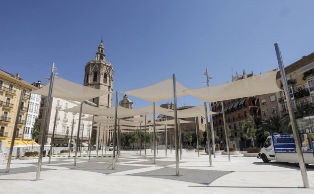 radaresvalencia's tweet photo. Plaza de la Reina con Rita vs Ribo: https://t.co/uR9u7pyAHs