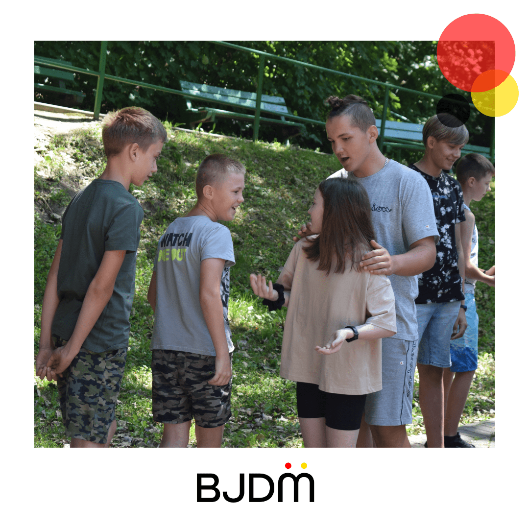 BJDMZMMN's tweet photo. 🇩🇪 Kinder- und Jugendwerkstätten in Ziegenhals 😃🙌🎉
🇵🇱 Warsztaty kolonijne w Głuchołazach 😃🙌🎉

#BJDM #ZMMN #Jugend #MlodziezMN #DeutscheMinderheit #MniejszoscNiemiecka #SKGD #TSKN #Glucholazy #Ziegenhals https://t.co/4VNh2fu56r