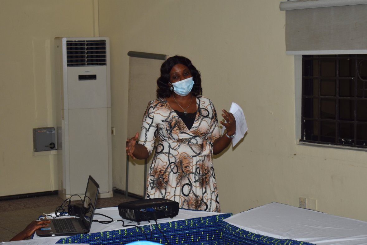 actionhealthinc's tweet photo. These sessions are being facilitated by our Resident Doctor for the month, Dr. Ubani, and our Youth-Friendly Health Services Provider, Nurse Abraham.
#TodayAtAHI #ActionHealthInc #AYFHS #SRHR #SDGs #CapacityBuilding https://t.co/eK26BvJHmF
