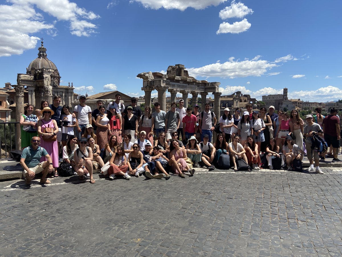 LaSalleSectorVa's tweet photo. 🏛️ | En lo profundo, no hay nada que no sea sorprendente #Roma #RomaExperience #LaSalle💙💛 https://t.co/RfSl6NMbZQ