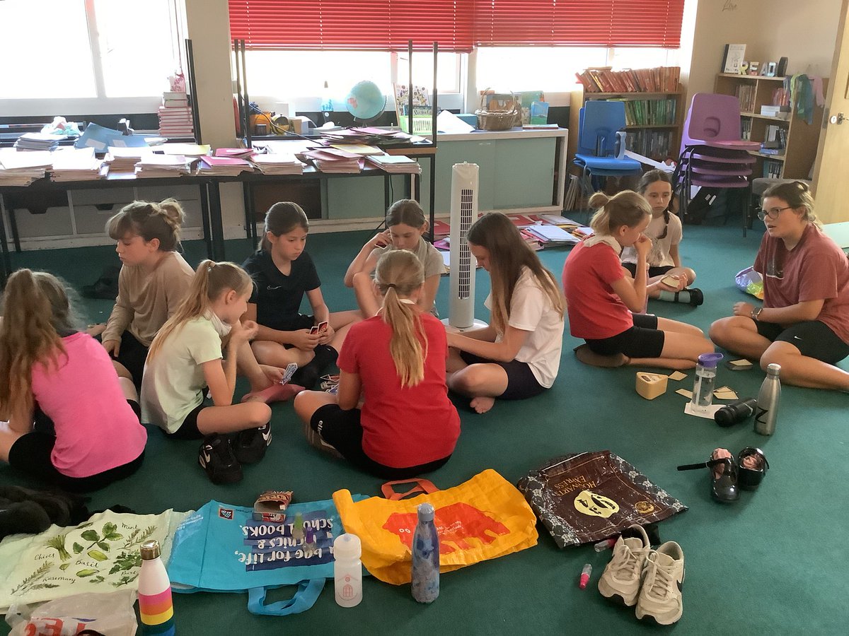 Mrs Ball tweet media