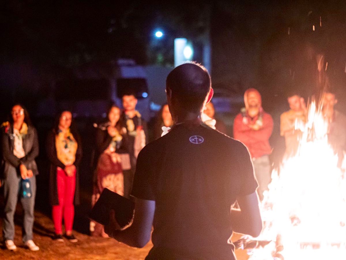 WilliamBorgesA's tweet photo. Nosso Luau Jovem foi uma benção! 
🔥🔥 https://t.co/kwB2DkDgWW