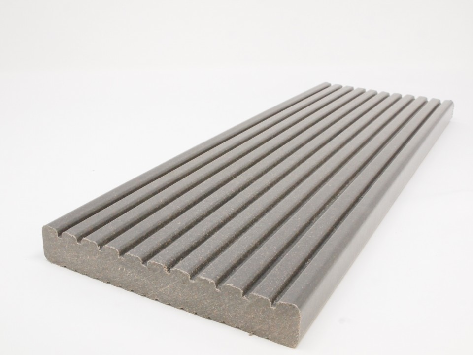 Why not make haste while the sun is shining and order yourself a fantastic new composite deck. We have stock for immediate dispatch or collection of our high quality Ecodek products. Visit us at gorahdecking.co.uk
#decking #sun