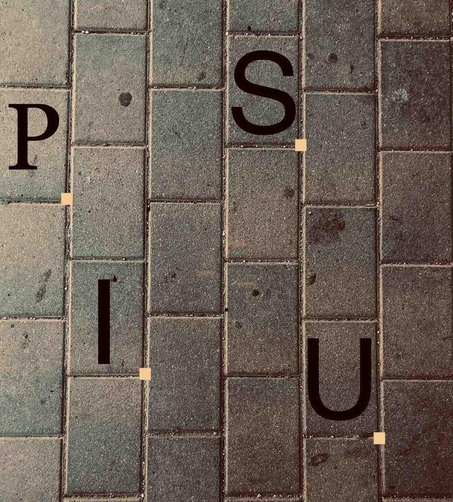 GroupGeometric's tweet photo. Construct an oriented graph on the sidewalk pattern in the photo such that the graph will have minimal number of edges and will go through the points P I S U, in that order.

#maths #graphs #geometricgrouptheory https://t.co/QYmaYinPYd