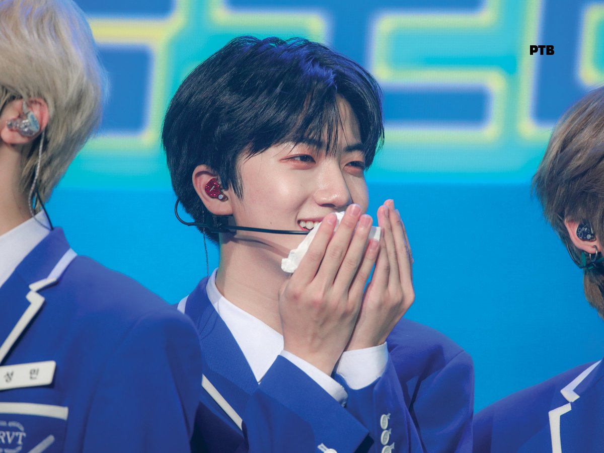 PTB_322's tweet photo. 220717 시즌 썸머콘 HQ

오형즈 🅾️

#CRAVITY #WONJIN #SEONGMIN #크래비티 #���진 #함원진 #성민 #안성민 @CRAVITY_twt https://t.co/ZRHtuQWbSF