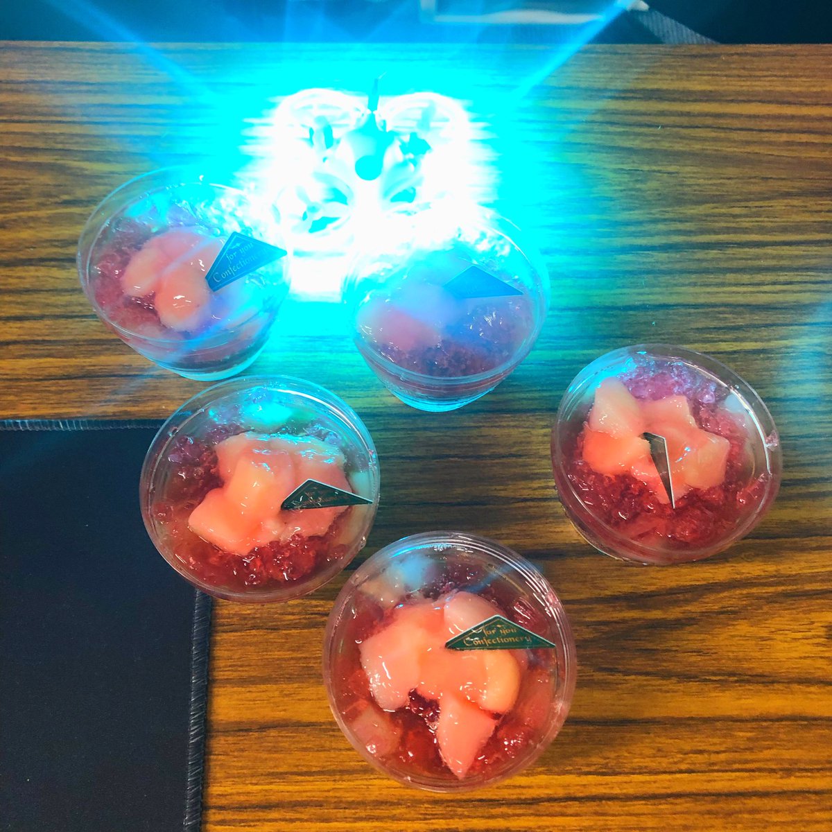 taka27_fpv's tweet photo. 女性ドローン練習会ptera(プテラ)の日でーす!
今日のおやつは白桃と紅茶のジュレ❤️
私の機体眩しいー
#kigarudrone
#女性ドローン練習会
#ptera https://t.co/PJ1vIDGrqg