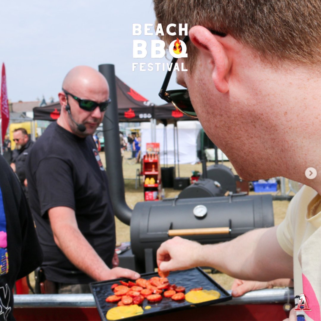 EventsArtisan's tweet photo. We had such a smoking weekend in Bray at the Beachbbqfestival ! 🔥
Thank you to all the amazing traders who joined us on this hot one! 
#marketorganisers #foodtruck #foodfestival  #festivalvillage  #summerfestival #SummerInBray https://t.co/quLksxg808