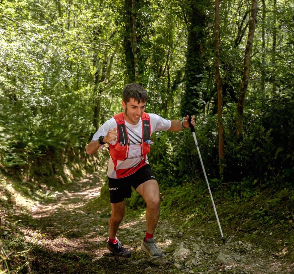 teambepro's tweet photo. Pol Makuri, #AtletaBepro hace historia. 🇪🇸💪🏼

@polmakuri_ply se convierte en el primer atleta con diversidad funcional en finalizar la Zegama-Aizkorri, la maratón internacional de montaña más potente y brutal dentro del tiempo reglamentario. https://t.co/1N3o3lCBxy
