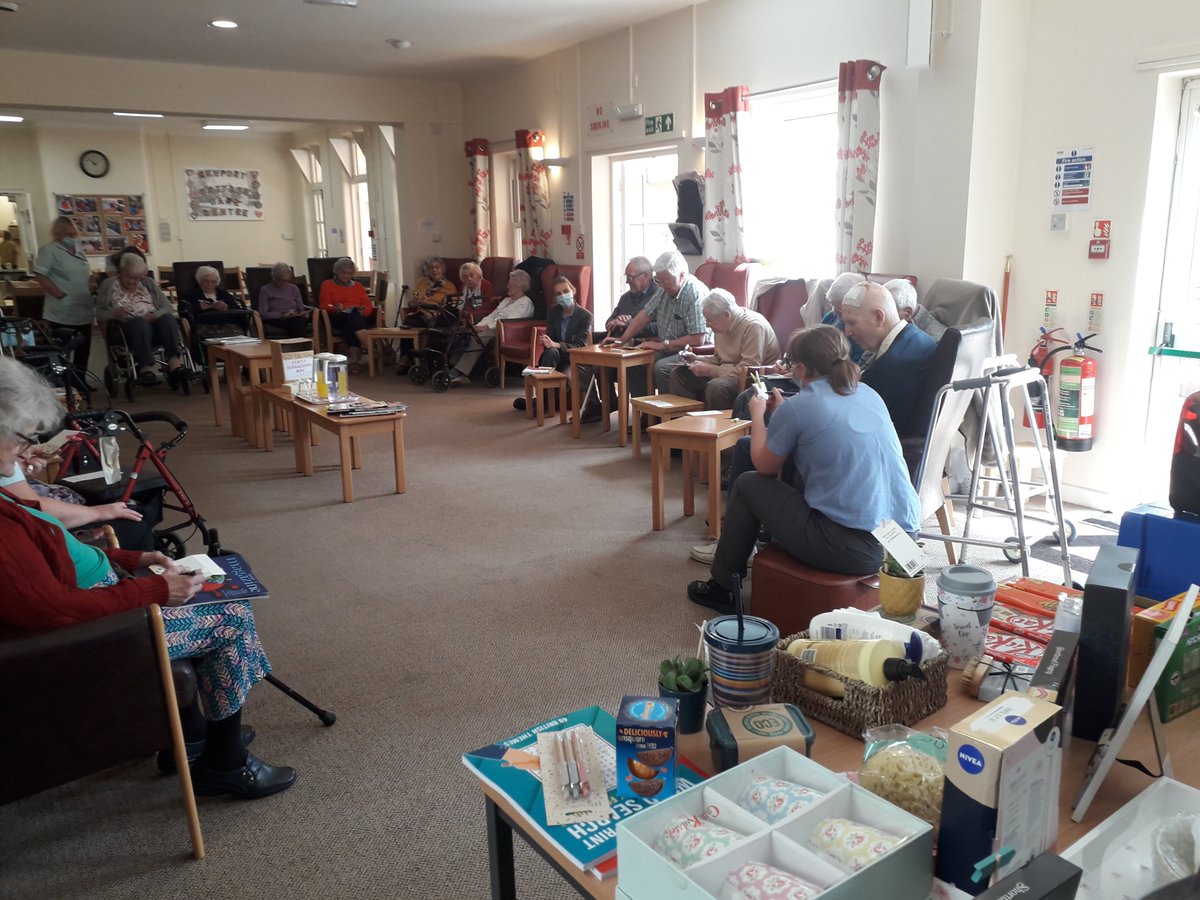 SYAclubs's tweet image. @SYAclubs Young Health Champions from @NGHS_PE did an amazing job with their ‘Together’ project, but within the community as well as at school.  They used their training to deliver a successful Bingo event for the residents of Cottage Care Centre – great job!