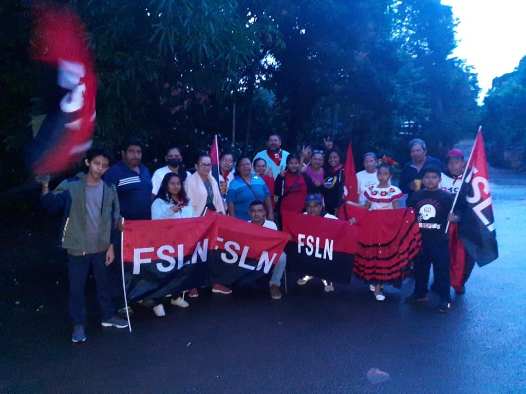 Listos para comenzar la Diana celebrando el 4319 de nuestra Revolución Popular Sandinista, Comarcas del Distrito 1.1 Territorio 7
#4319FuerzaDeVictorias 
#TropaSandinista 
#ManaguaSandinista