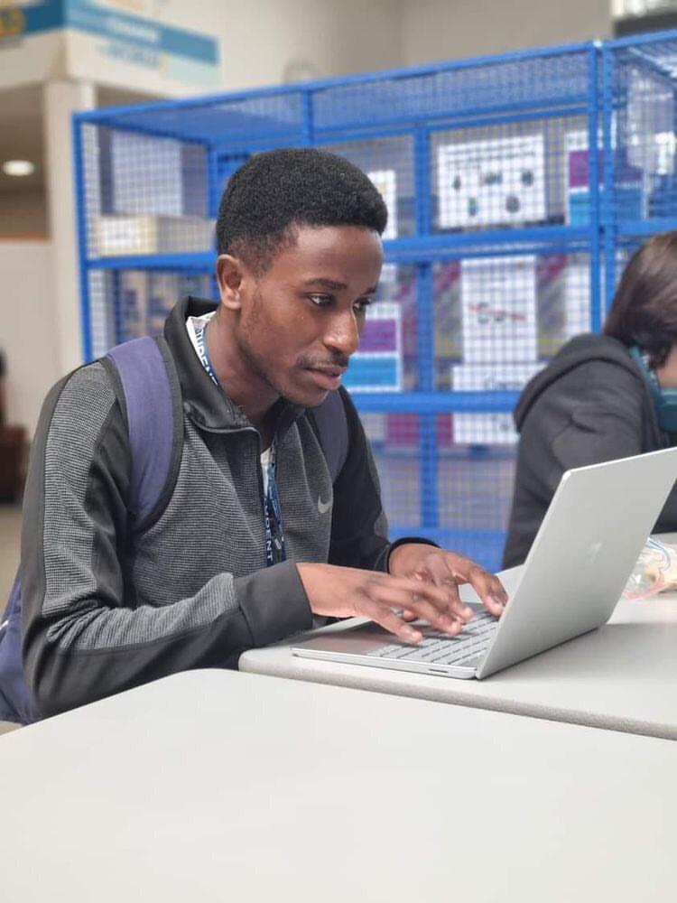 onesomalifdn's tweet photo. The Sheffield City Council Device Grant Scheme has allowed us to get digitally excluded adults in the Somali Community of Sheffield get online. We use technology to engage and inspire young people to build a better life for themselves and unite the communities in which they live https://t.co/tEcXJxYRzW