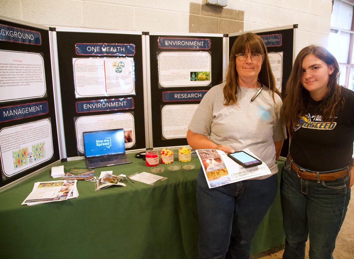 joyenyi17's tweet image. It was fun communicating science at the El Paso County Fair at CO Springs. We had fun visualizing herd immunity and practicing fact checking information. Grateful to work with JMC, MIP and all the amazing extension agents who made it happen😊 #communityengagedlearning #outreach