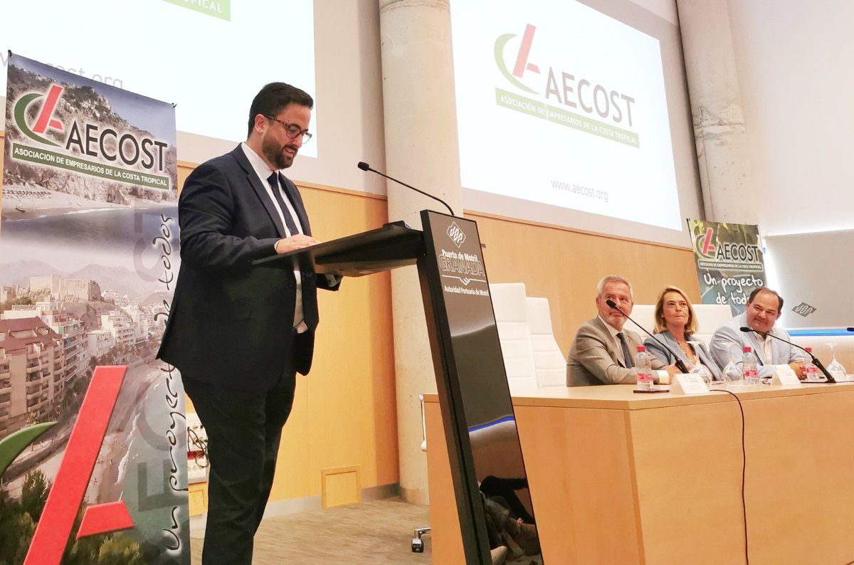 Consejería de Turismo y Andalucía Exterior tweet media