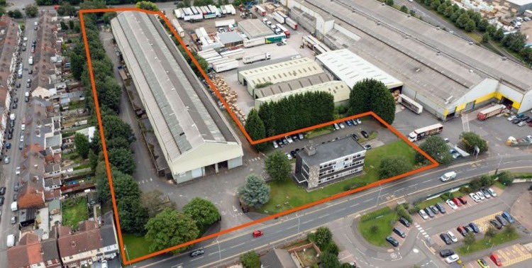 Really pleased to be working with UA Asset Management on their recent acquisition in Neachills Lane, Wolverhampton. The property comprises c58,000 sq ft and sits on a site of 4 acres. Jewsons have 2 years to run so lots of time to explore all options