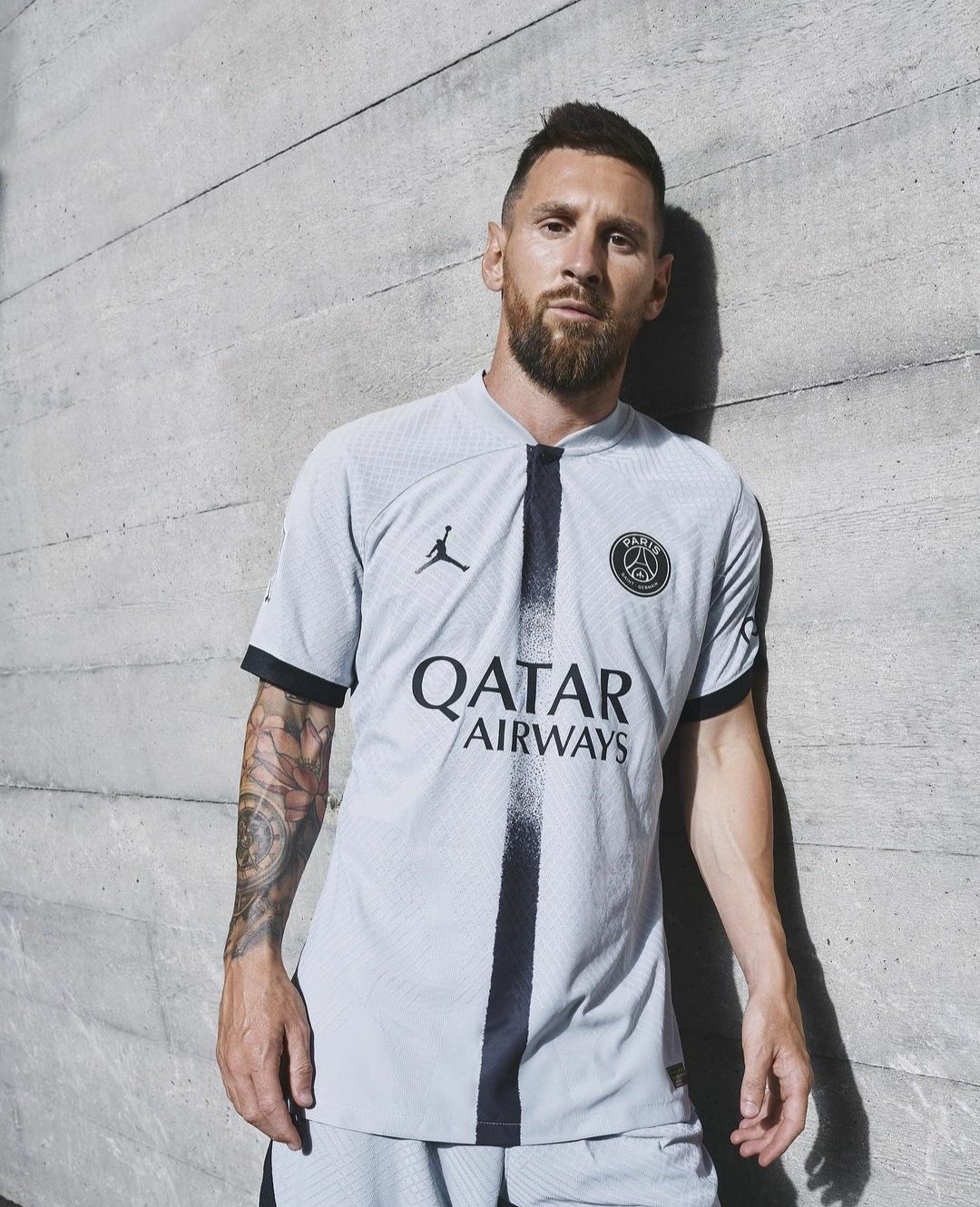 Lionel Messi scrubs up well! PSG star suited and booted for latest Louis  Vuitton collection