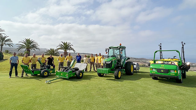 Abama Golf renueva su maquinaria con John Deere para optimizar el mantenimiento del campo de #golf ⛳️👇bit.ly/3cre5Wb