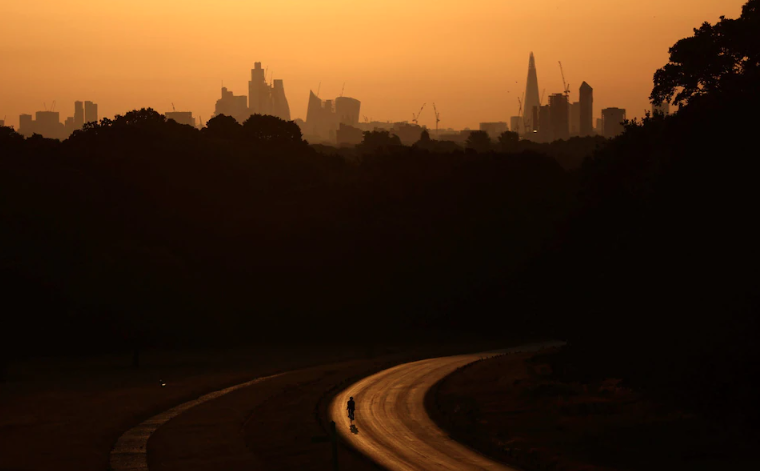 🔴More than 1,000 deaths have been linked to the heatwave in Spain and Portugal.

Over the past three days, this has been spreading north from southern Europe into Belgium, Germany and the UK