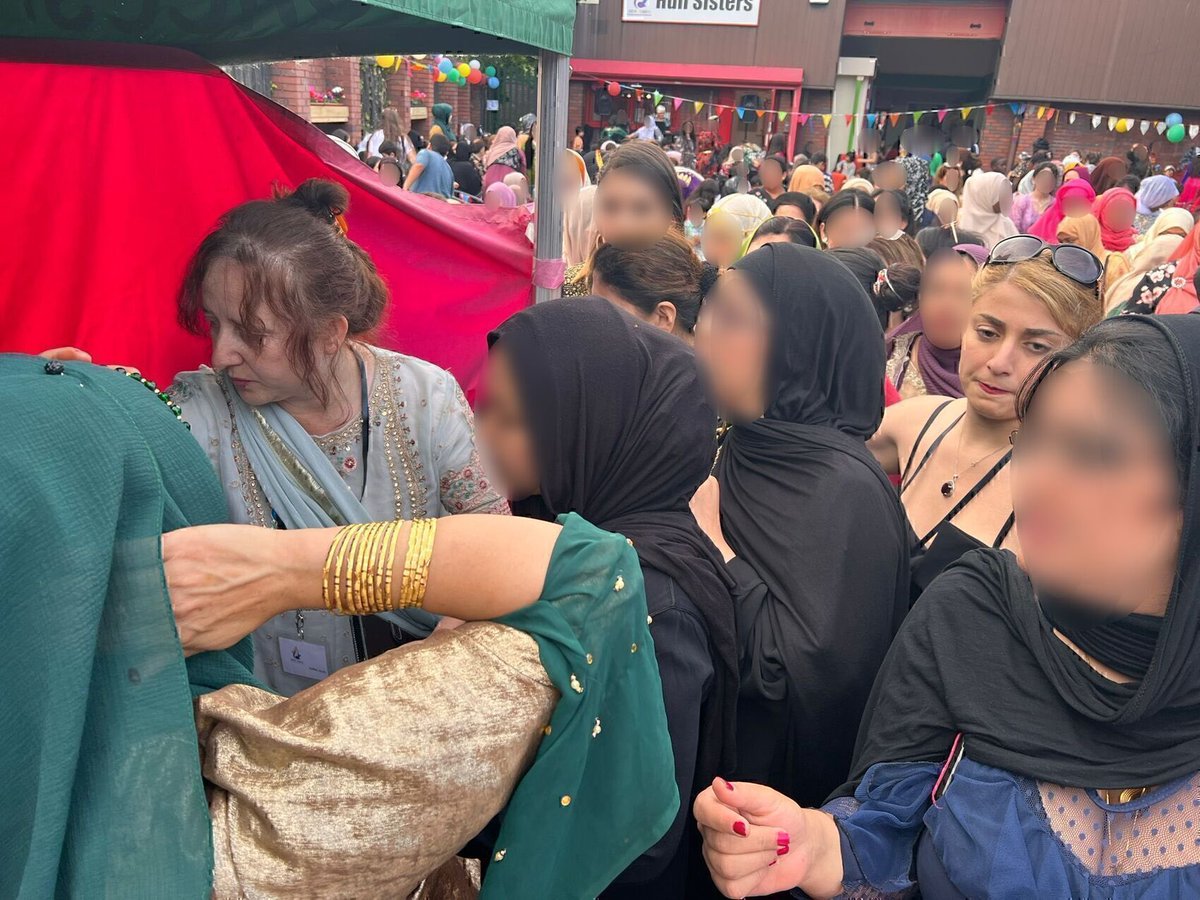 Hull Sisters 🧡 tweet media