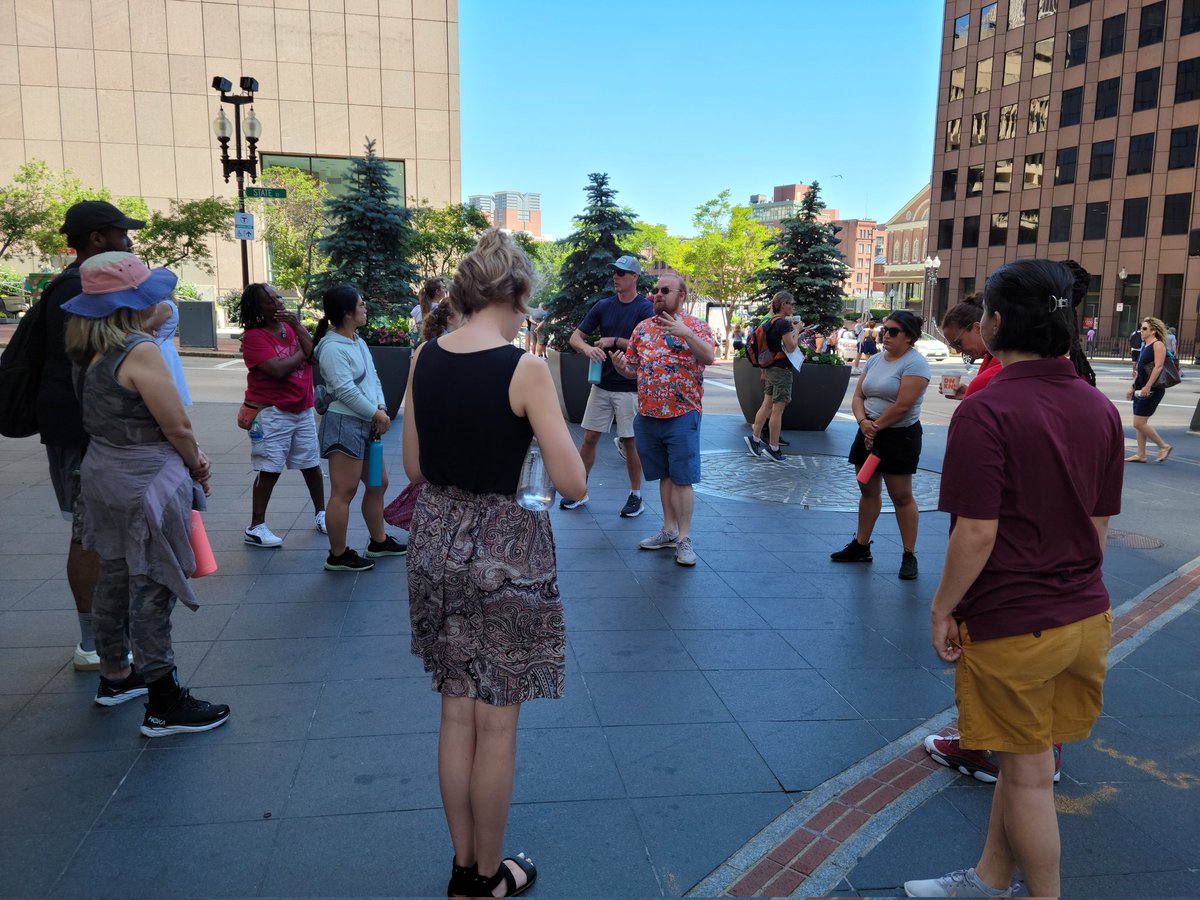 PlaceBasedBOS tweet media