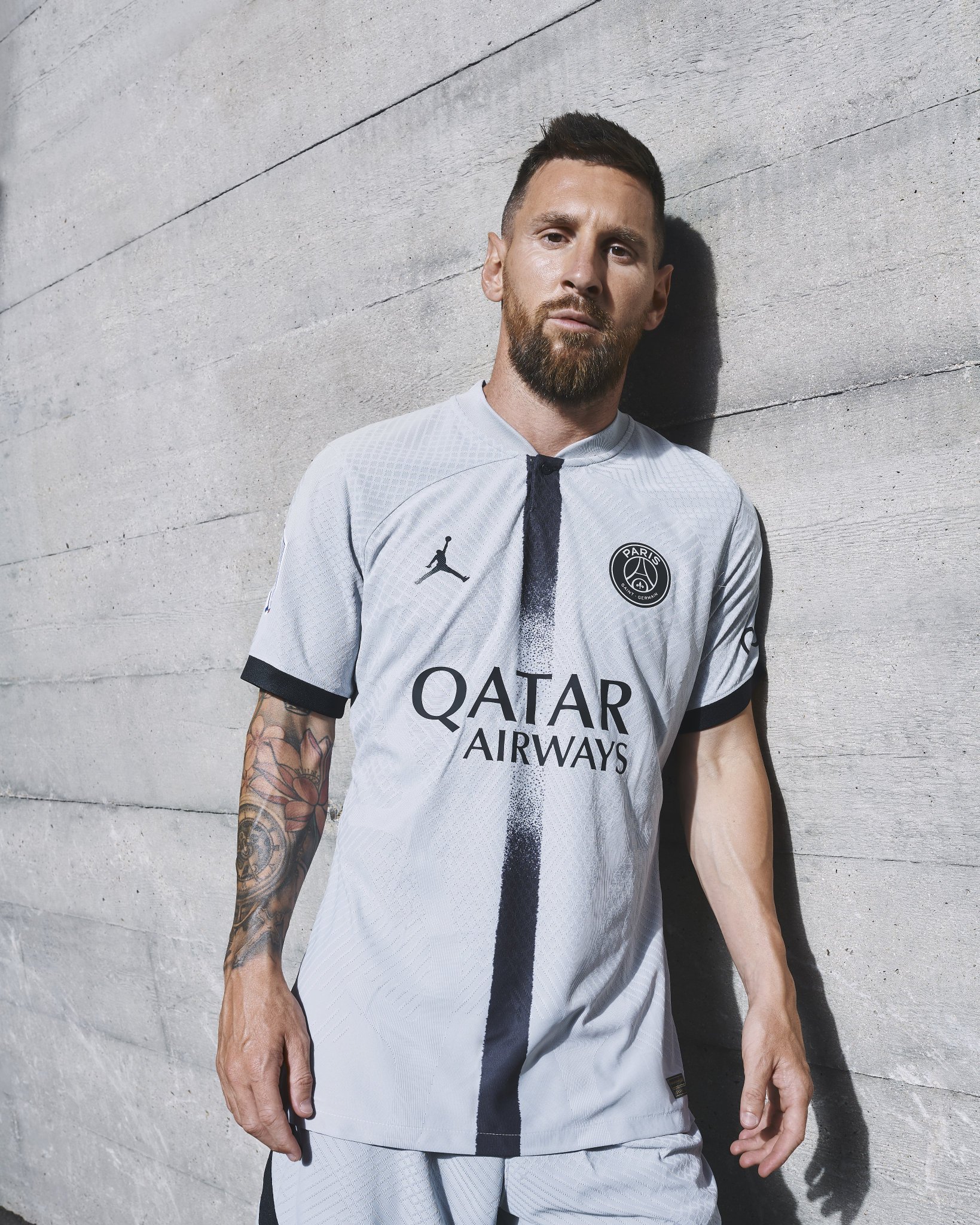 Invictos on X: La nueva camiseta de visitante del PSG. Las colecciones que  hacen con la marca Jordan NUNCA fallan. IMPONENTE.   / X