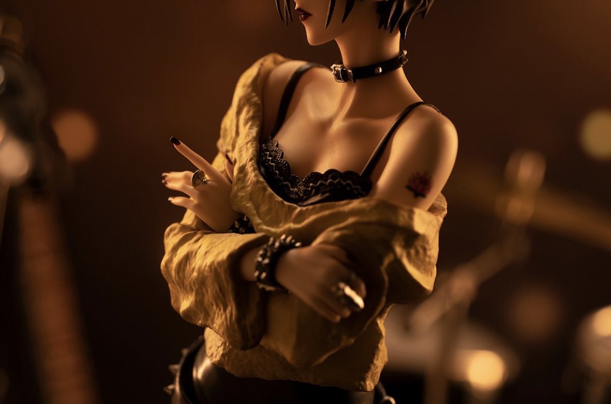 cactuzz4nf's tweet photo. the new nana osaki figure goes so hard https://t.co/vUFPe0QVdS