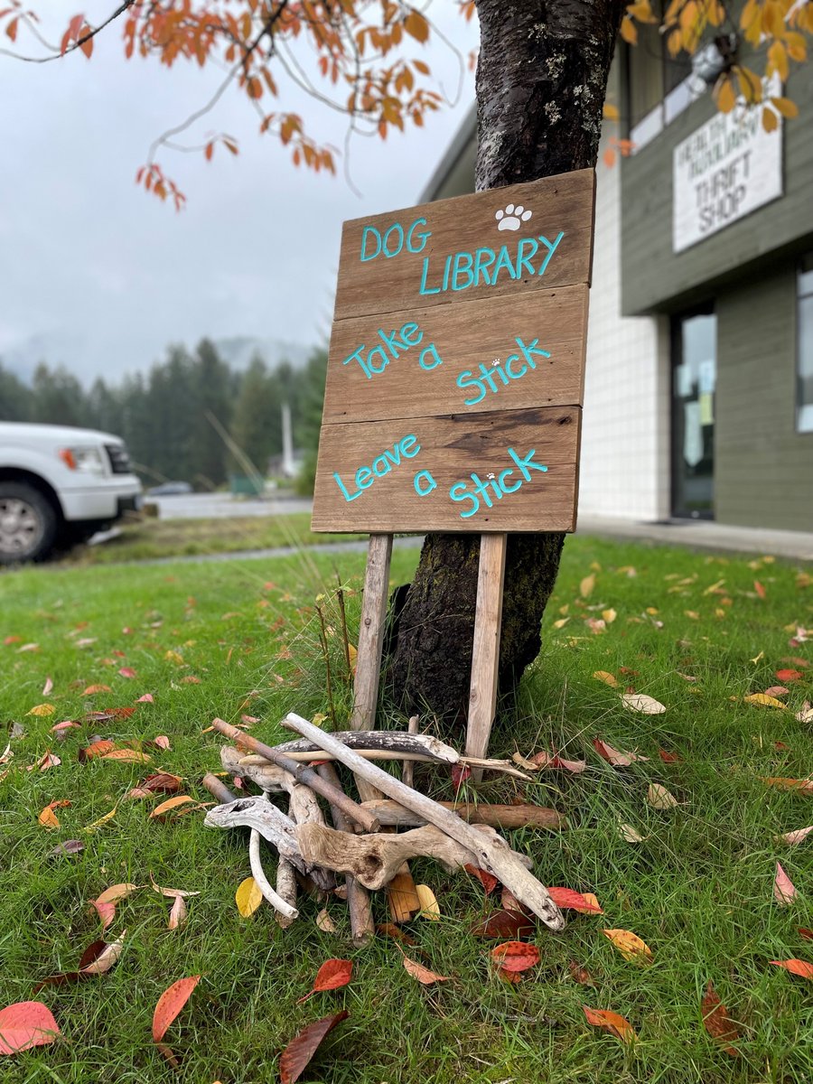 VI_Library's tweet photo. Because dogs need libraries too. 😉💙

We are one system, but each branch has it's own personality and fun features like seed libraries, a puzzle library and this dog stick library outside of our Gold River branch. 

What kind of library should we create next? https://t.co/oyxVIawjqL