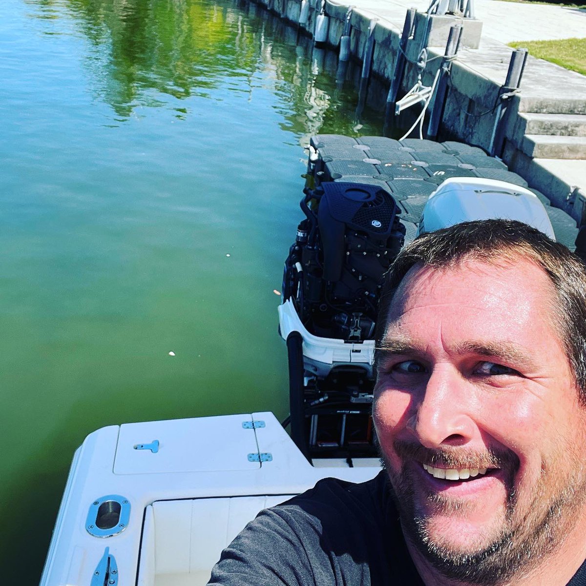 tworiversboats's tweet photo. Here’s some pics from our service trip down to the keys last week! ✈️ #TwoRiversBoatworks
•
•
•
#mercurymarine #mercuryoutboards #yamaha #yamahaoutboards #suzuki #suzukioutboards #tohatsu #outboards #outboardrepair #outboardexpert #outboardengine #florida #treasurecoast https://t.co/X50oVsmaDb