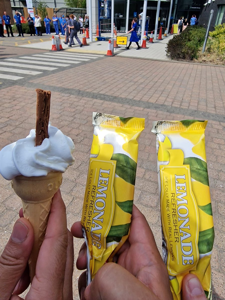 Thank you to Newcastle Hospital Charity for supporting our NHS staff with free ice cream on the hottest day of summer so far @Newcastle_NHS @NewcastleHosps