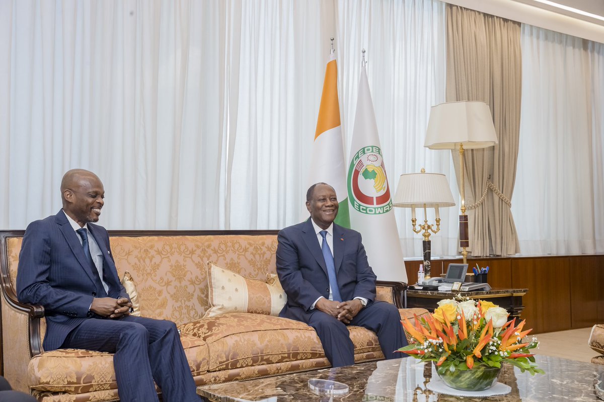 AOuattara_PRCI's tweet photo. Je remercie mon frère, le Président @FEGnassingbe, pour son message d'amitié et de fraternité qui m'a été porté par son Ministre des Affaires Étrangères @rdussey ainsi que pour ses initiatives en faveur de la paix et de la sécurité dans notre sous-région. https://t.co/O0iELFCnS0