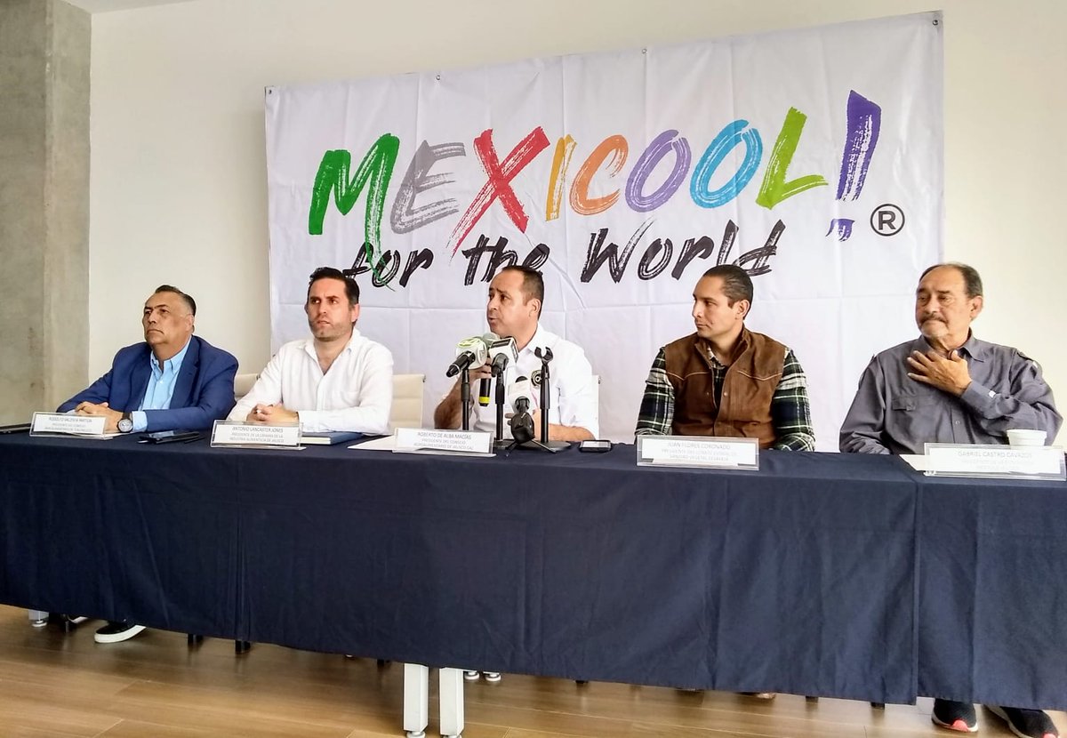 El día de Hoy informamos en la <a href="/ciaj_jalisco/">Cámara Alimenticia CIAJ</a> los resultados de la Gira Agroalimentaria por Orlando, Florida el mes pasado, donde se lograron ventas por cerca de 100 millones de USD para el 2023 por parte de 23 Empresas.