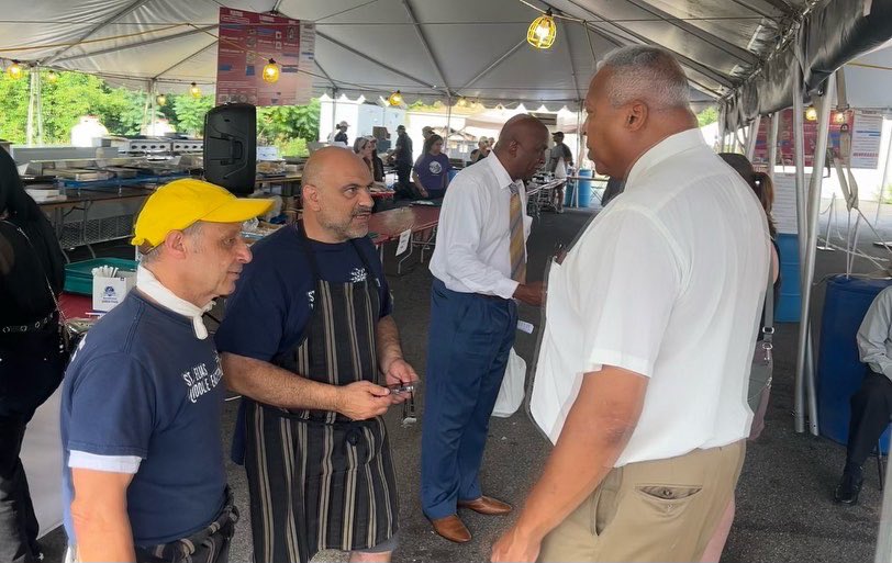 samrobertsny's tweet photo. I had the pleasure of spending time at the Middle Eastern Festival at Saint Elias Church in the town of Onondaga this past weekend. You know it’s always good seeing old friends, meeting new ones, and seeing how I can be of help. -Sam #NY22 #samrobertsforcongress https://t.co/0DFeBmWHSd