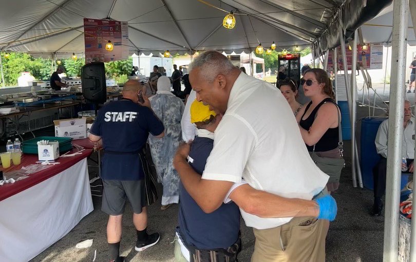 samrobertsny's tweet photo. I had the pleasure of spending time at the Middle Eastern Festival at Saint Elias Church in the town of Onondaga this past weekend. You know it’s always good seeing old friends, meeting new ones, and seeing how I can be of help. -Sam #NY22 #samrobertsforcongress https://t.co/0DFeBmWHSd