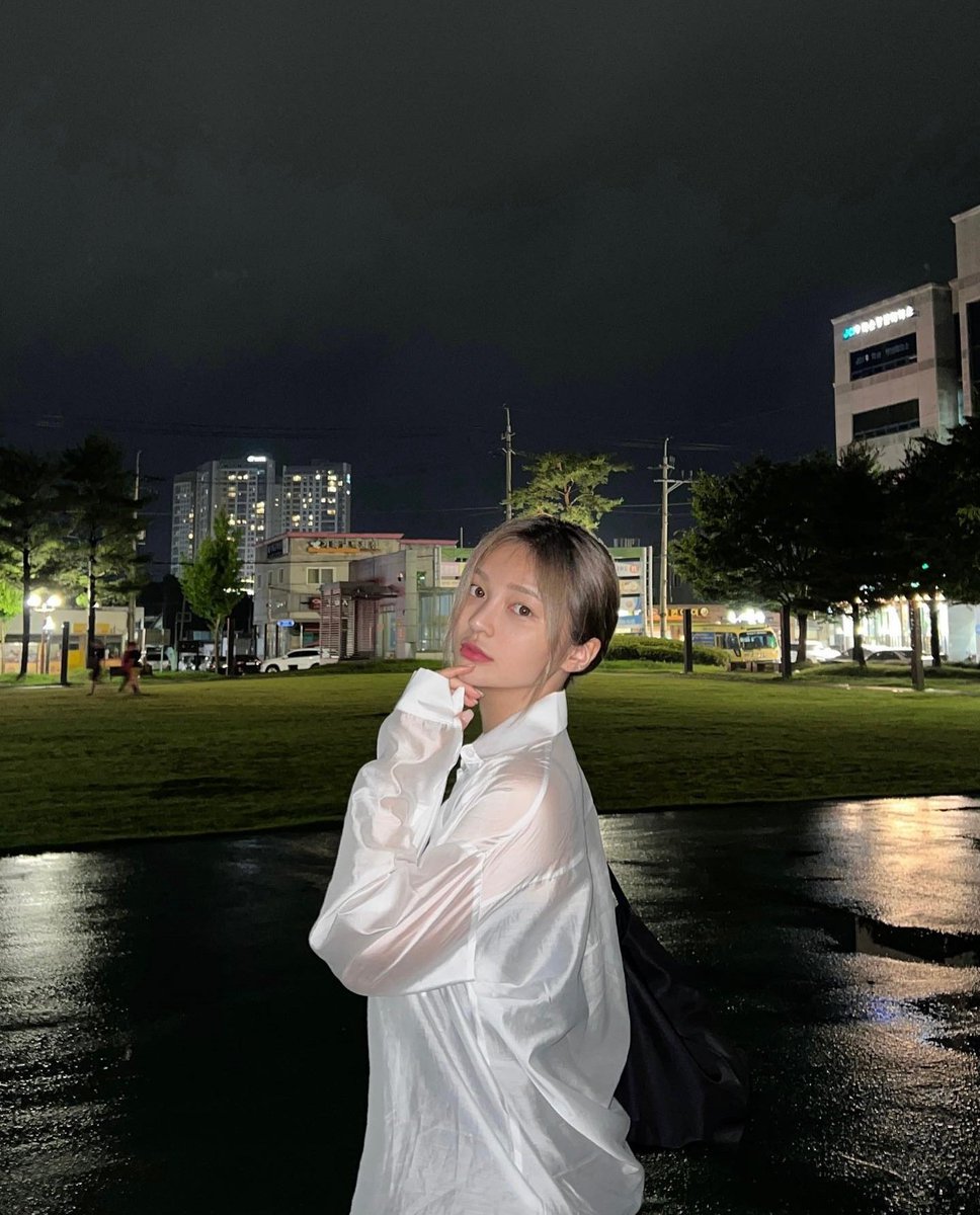 KimChoyeonFR's tweet photo. [ Instagram ] 19.07.22

#CHOYEON #bugAboo https://t.co/ZCpLSKDf1K