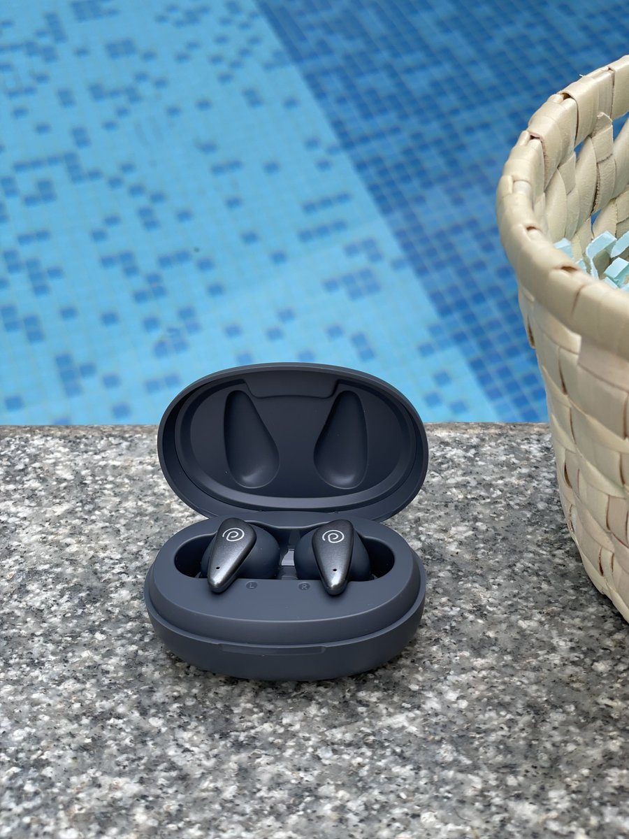 pTronIndia's tweet photo. Live the cool life with the #BassbudsWave earbuds. π With an IPX4- rating, shrug off water & chill as you want.π¦π€½π»ββοΈ
#PlayTheWave #pTronEveryday https://t.co/th28vaSMdP
