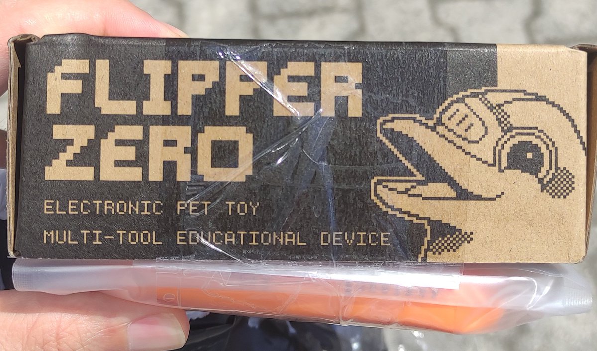 band_OS's tweet photo. @flipper_net arrived! Now we can play. https://t.co/fiztdPB954