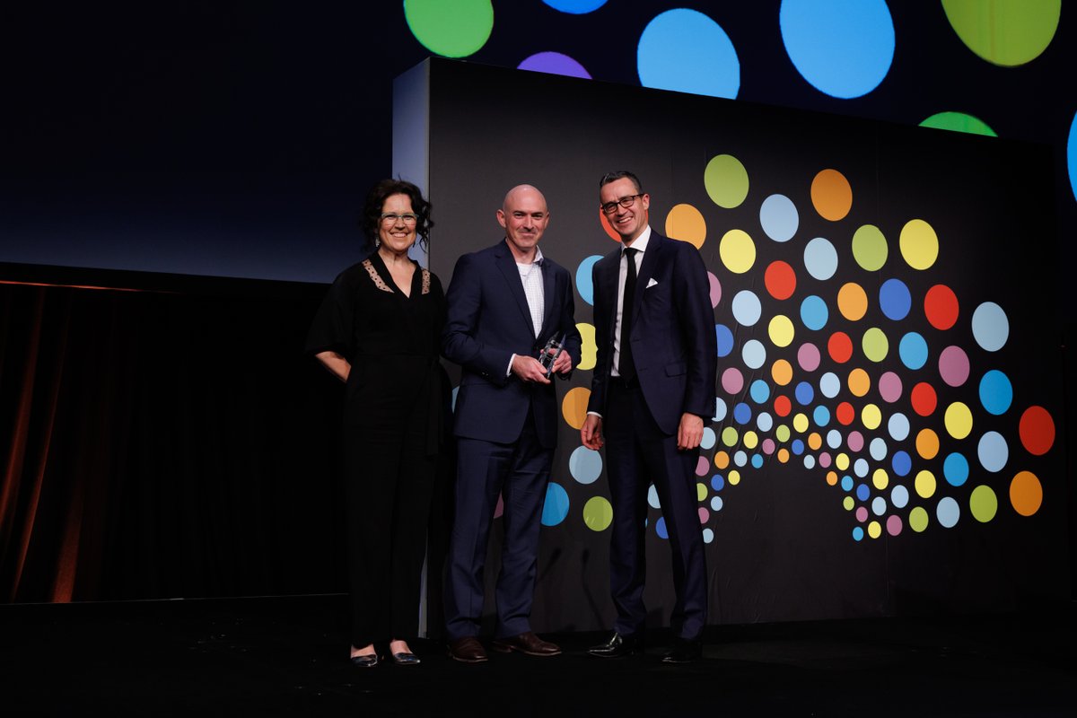 The 2022 CEC Media Award goes to Marion Rae, Future Economics Correspondent for  
<a href="/AAPNewswire/">Australian Associated Press (AAP)</a>. This award is for a journalist who delivers exceptional coverage of Australia's clean energy industry. #ACES2022 Congratulations <a href="/Mazzaphrenia/">Marion Rae</a> Award accepted by Andrew Drummond, AAP