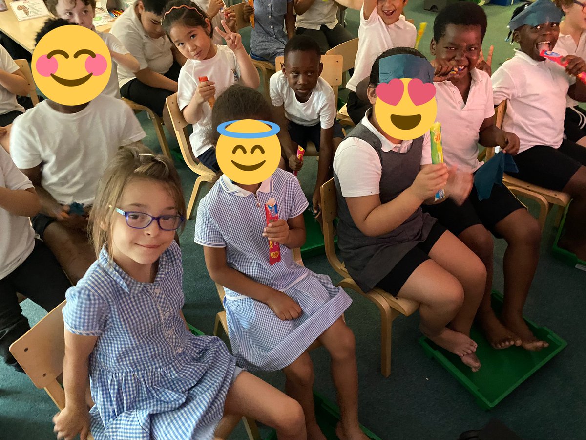 FoxfldPlum's tweet photo. Plum are keeping cool in the hot weather with icepoles, cold water trays, cold tissues and a fan! @foxfield https://t.co/5sVlhWluhb