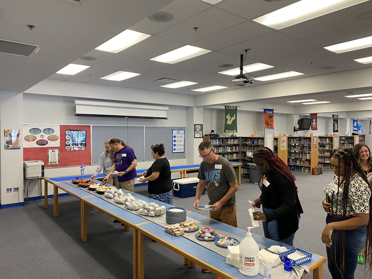 A huge thank you to our friends at the Mitchell Ranch Chick-fil-A for supporting our teachers! <a href="/ChickfilA/">Chick-fil-A, Inc.</a> <a href="/PRSMS_Eagles/">Paul R. Smith Middle</a>