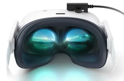 Meta Quest 2 Vs Pico Neo3 Link: "It's easier to use, more comfortable - and for PC VR - it presents a sharper image while making the most demanding games more playable." Read more in our review  #VR buff.ly/3RBE7pW