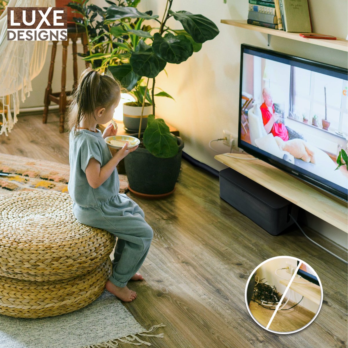 LuxedesignscoS's tweet photo. No one likes clutter.  Check out our Cable Management box to hide cords, keep pets and kids safe from the outlet which can be tucked inside the Cable Management Box.  Three colors to choose from! #CableManagementbox #CordManagement #Clutterfree

https://t.co/asjjQfYthb https://t.co/Tr0J6xeU4h