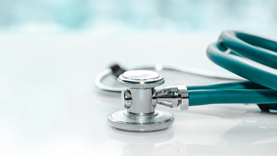 Le Collège des médecins du Québec a imposé une radiation temporaire de trois mois à René Lavigueur de Sainte-Anne-des-Monts. #icigim