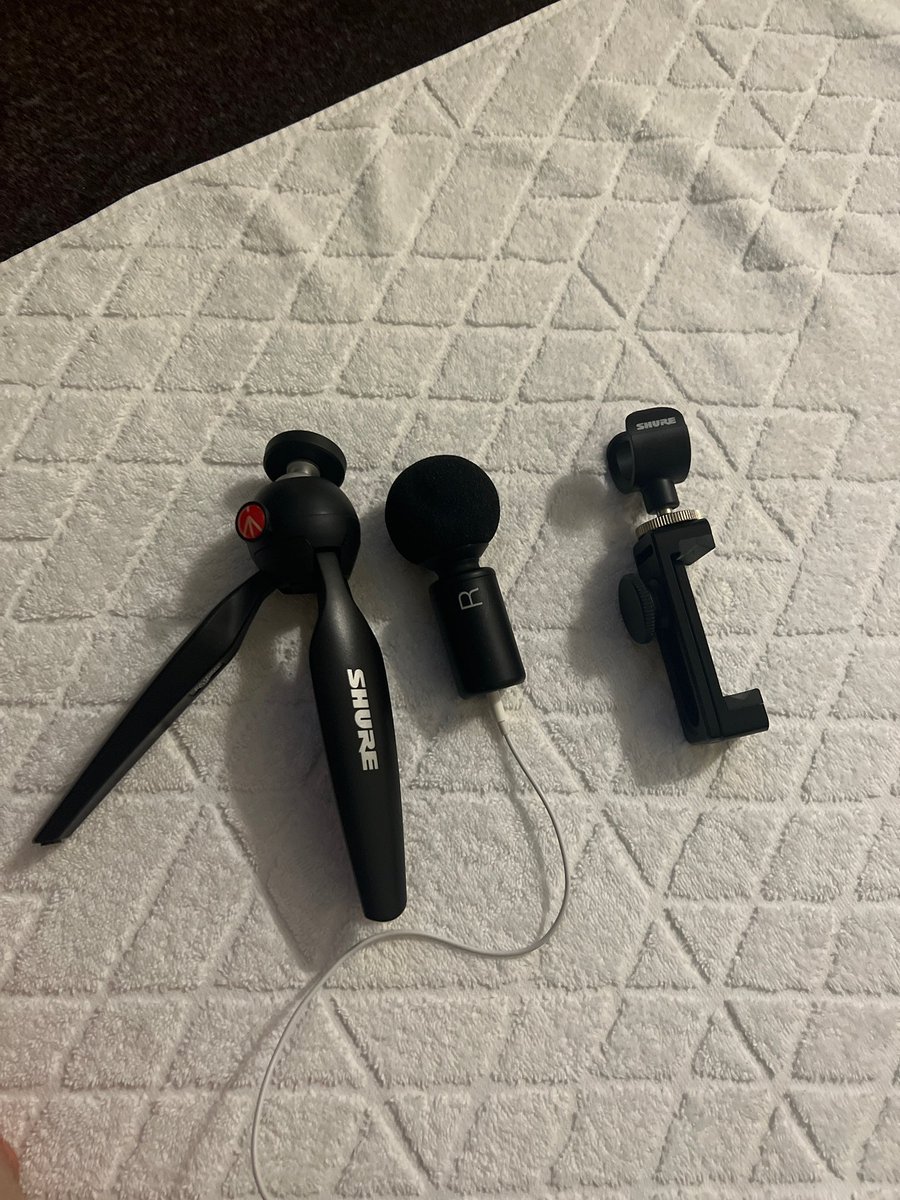 SkzLatamRecords's tweet photo. [190722] 💭🐥 1:02-AM

oh

espera…

yo

asmr

micrófono 

lo traje

ㅋㅋㅋㅋㅋㅋㅋㅋㅋㅋ

wow 

asmr 

quieres escuchar un poco? https://t.co/g3AW2Jn8sB