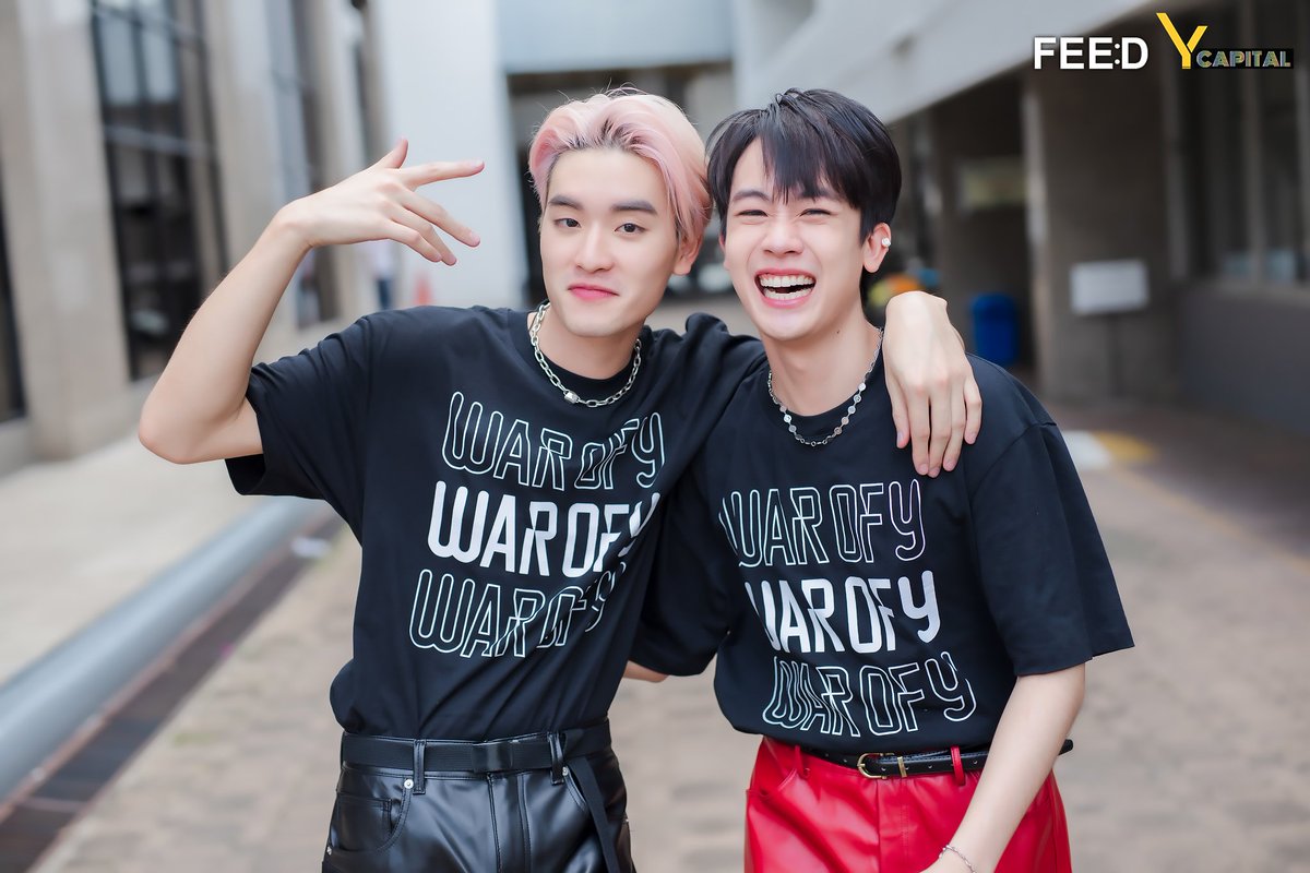 NormalMuse's tweet photo. น่ารักไป บิ๊บ ๆ

#warofythefirstsecret 
#mmmmmmmuse #แมวมิวซ์
#FeedYcapital #FeedForFuture https://t.co/b3HlIxJSfH