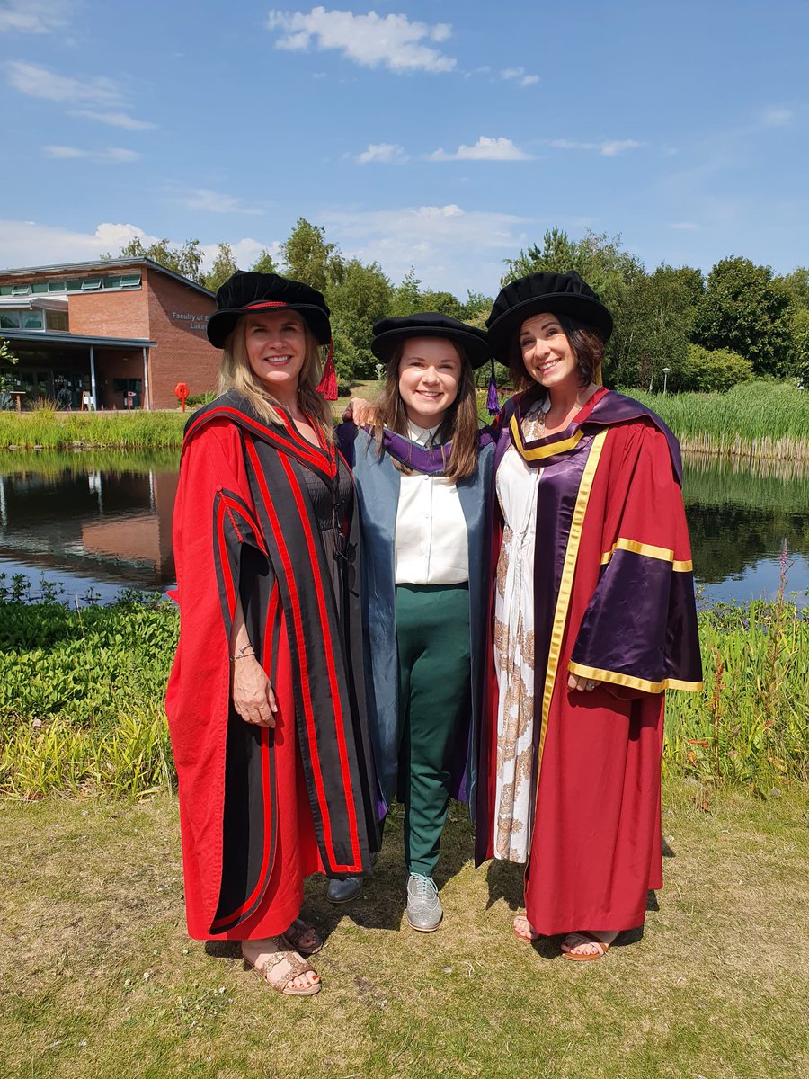 AedesResearcher's tweet photo. I had the very best day yesterday at my PhD graduation. Huge thank you to my incredible supervisory team, Dr Clare Strode, Dr Jayne Charnock and Dr Enrique Salcedo-Sora and everyone @BiologyEHU. What an amazing few years it has been. 👩🏼‍🎓 🌞 🥂 https://t.co/IxoTqaBa8r