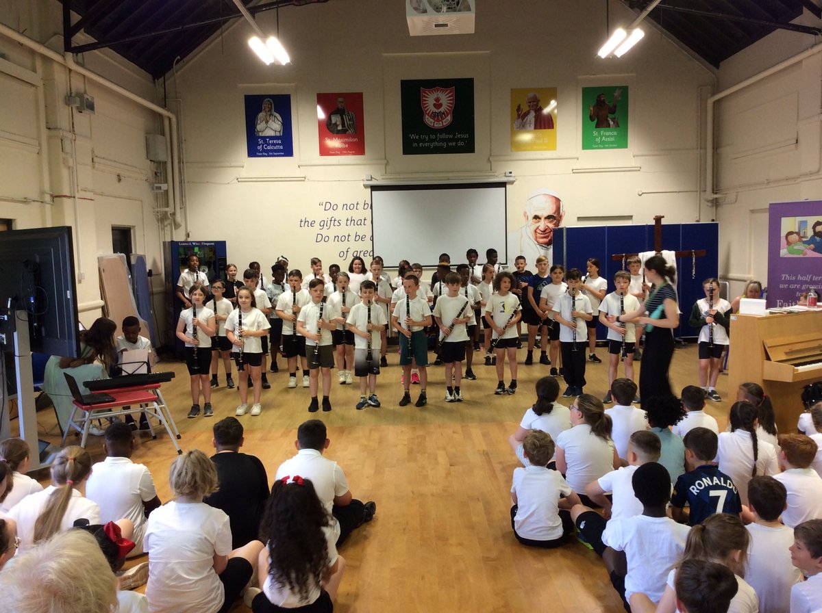 StMM_2021's tweet photo. A huge well done to the children in Year 4 for a fantastic clarinet performance and for showcasing everything they have learnt this year #futuremusician #music @Oldhammusic https://t.co/oJ01mFH0xJ