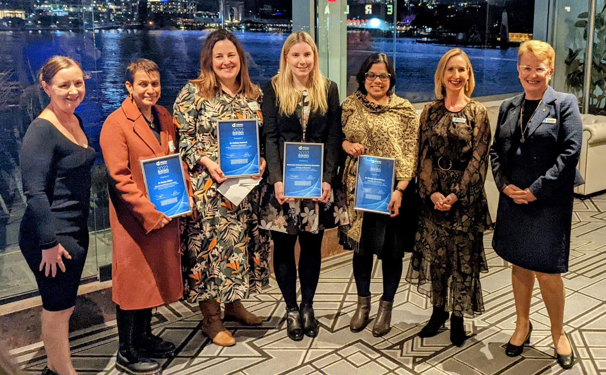 Diabetes Australia 2022 Research Grant Award for recognition on Pasifika Diabetes Wellness Program. Recipients with Hon Yvette D'Ath, QLD Health Minister. @wwrc21 @PacificWIN @PNetwok @PWAInc @WCCNR @DiabetesAus