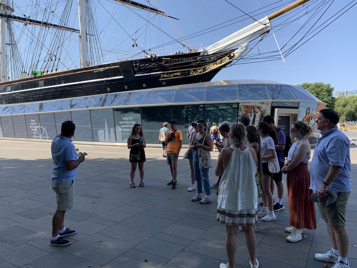 clintwillson's tweet image. Spent the morning in Greenwich talking about how engineering technology &amp;amp; innovation improved our lives. #LSUCEEStudyAbroad22